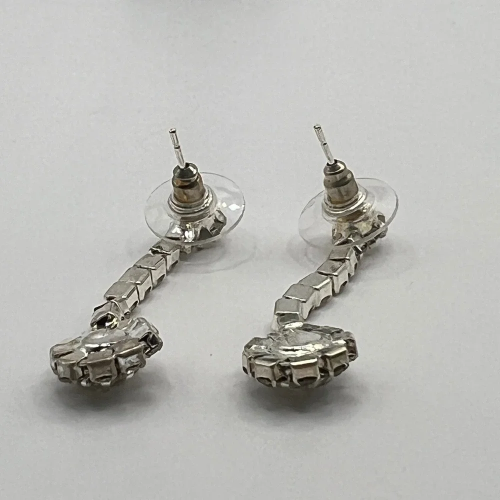 Vintage Pierced Earrings Clear Rhinestones Dangle‎ Drop Silver Tone Statement